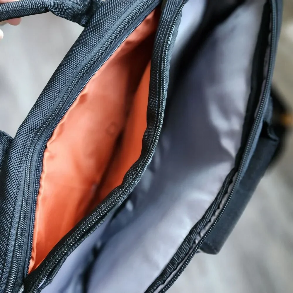 Ogio Laptop Messenger Bag Multi-Zip Compartment Carrying‎ Padded Pocket Black